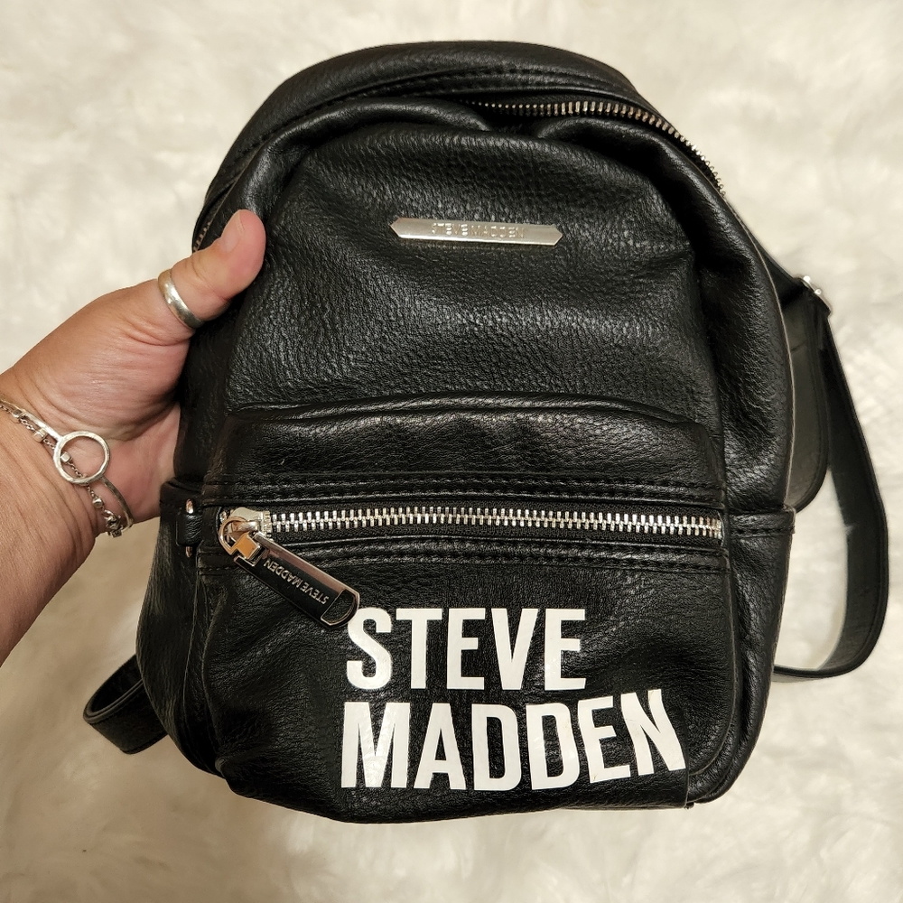 Steve Madden/ Mini Backpack - Picture 2 of 7